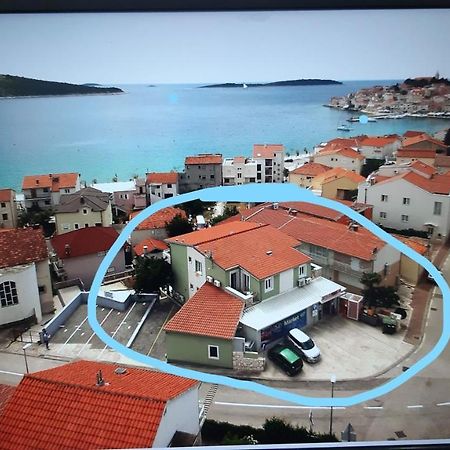 -Villa Sjor -Primosten-Apartmani- Has 2 Large Apartments And 2 Smaller Ones -Primosten Lokvice 6 Eksteriør billede