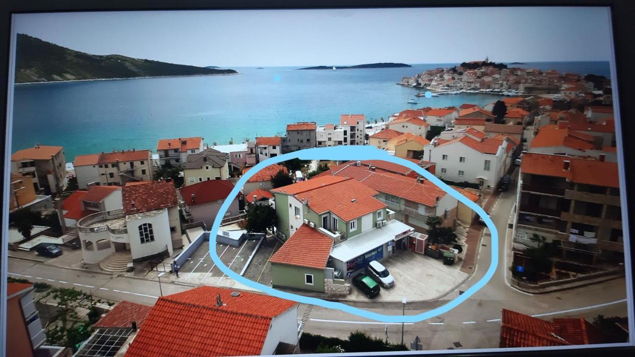 -Villa Sjor -Primosten-Apartmani- Has 2 Large Apartments And 2 Smaller Ones -Primosten Lokvice 6 Eksteriør billede
