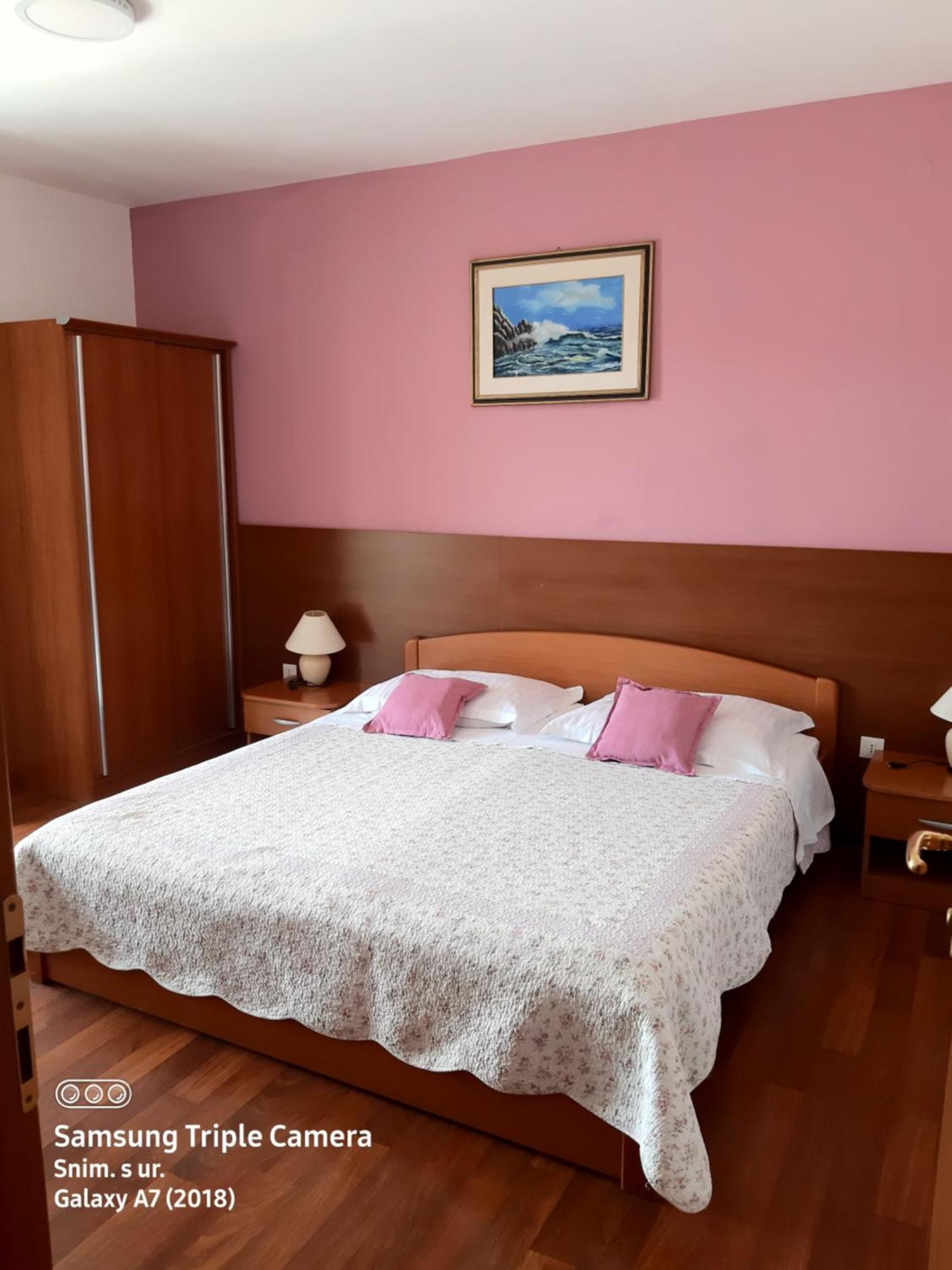 -Villa Sjor -Primosten-Apartmani- Has 2 Large Apartments And 2 Smaller Ones -Primosten Lokvice 6 Eksteriør billede